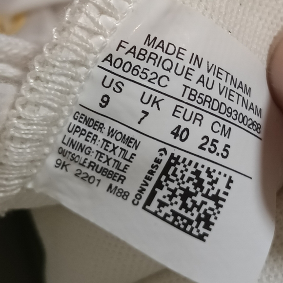 Converse Green and White floral High-Top Sneakers - Picture 6 of 11